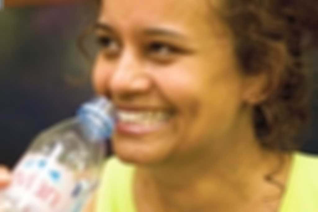 woman_drinking_300.jpg blurred out