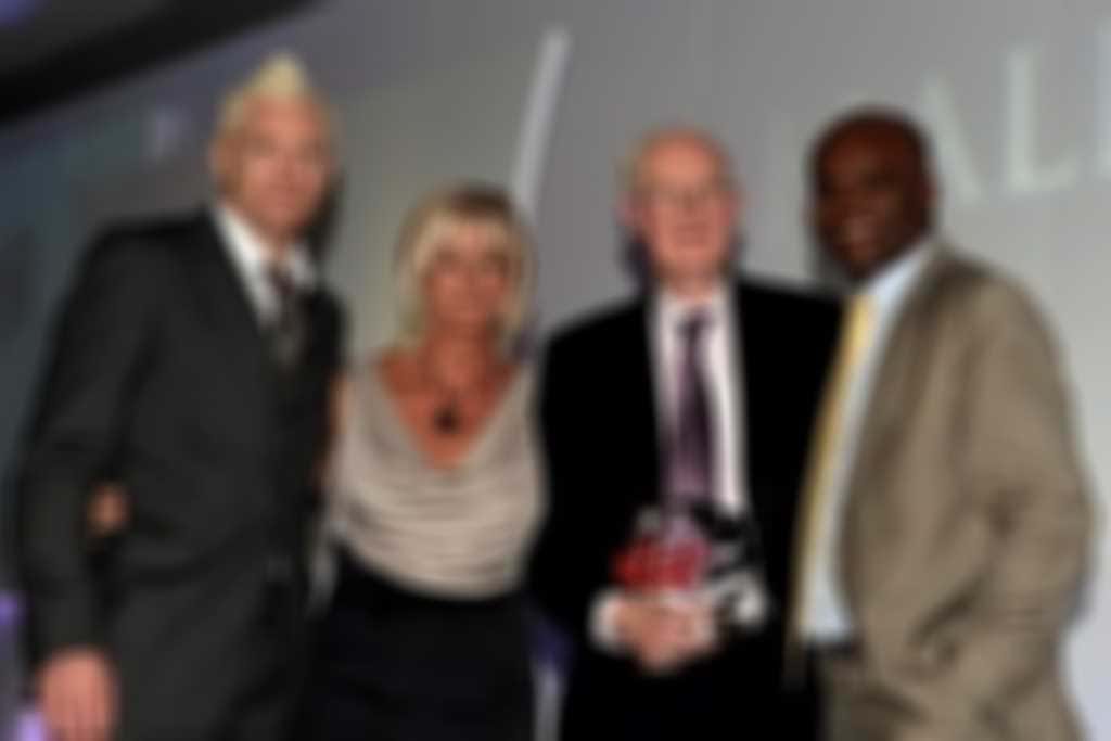 Mike_Smith__Iwan_Thomas__Donna_Hartley__Kriss_Akabusi___300.jpg blurred out