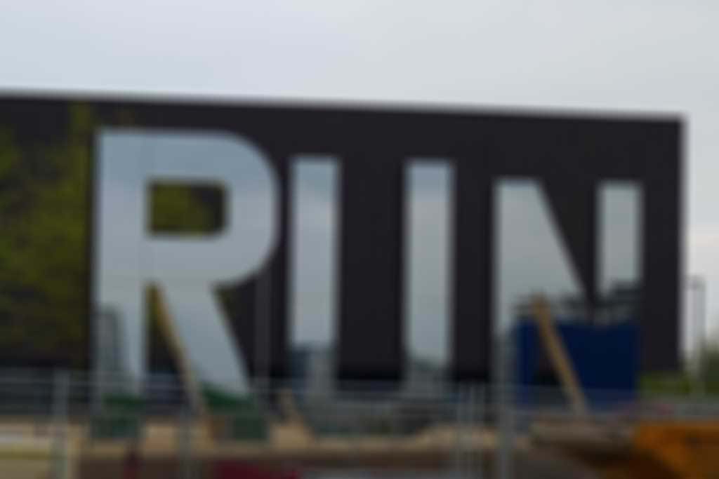 RUN_Sign.jpg blurred out