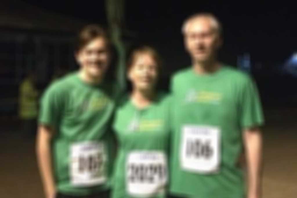 Cathie_Walsh_son_and_hubbie_in_club_shirts_after_our_5mile_Weston_Prom_Run300.jpg blurred out
