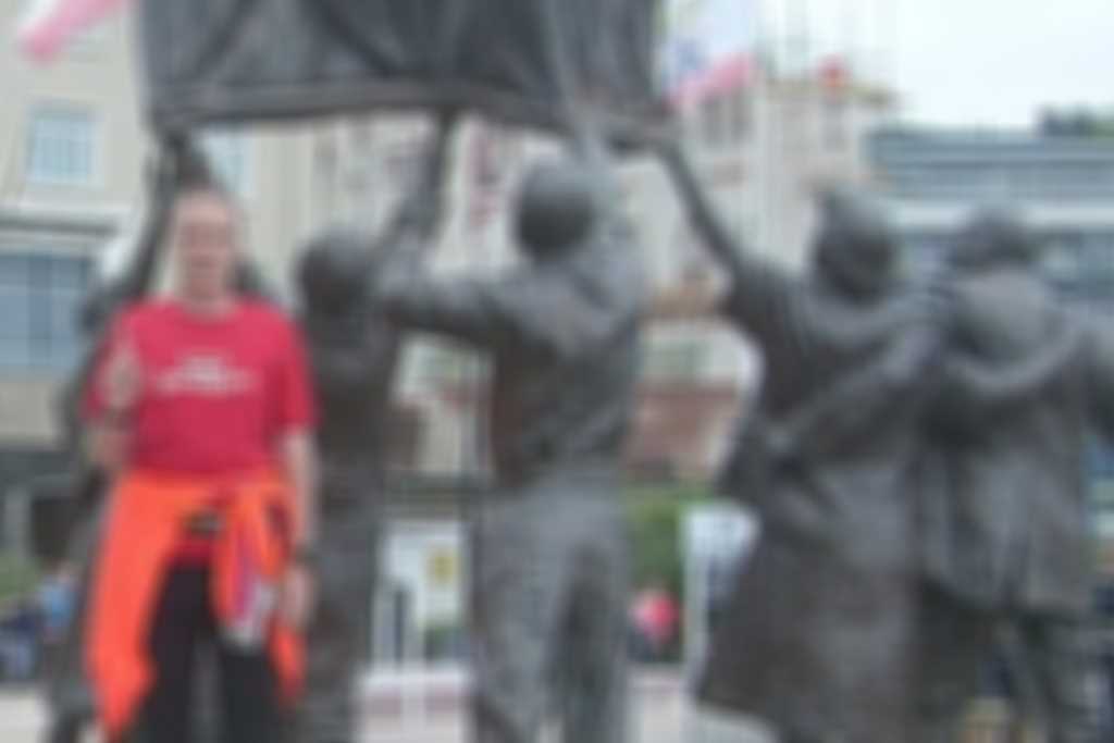 Paul_Lewis_Jersey300.jpg blurred out