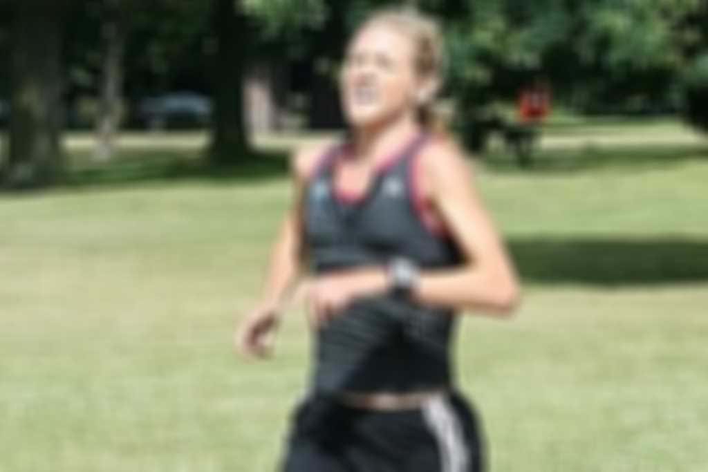 liz_yelling_cropped300.jpg blurred out