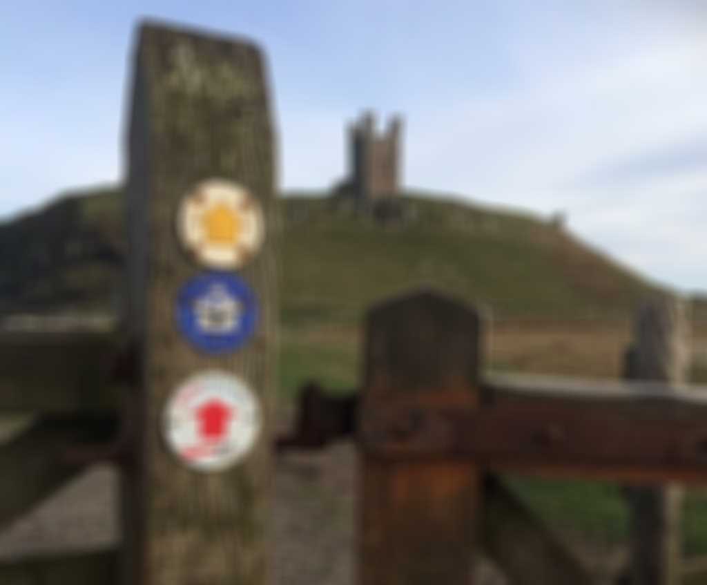 3-2-1_way_marker_at_Dunstanburgh_Castle.JPG blurred out